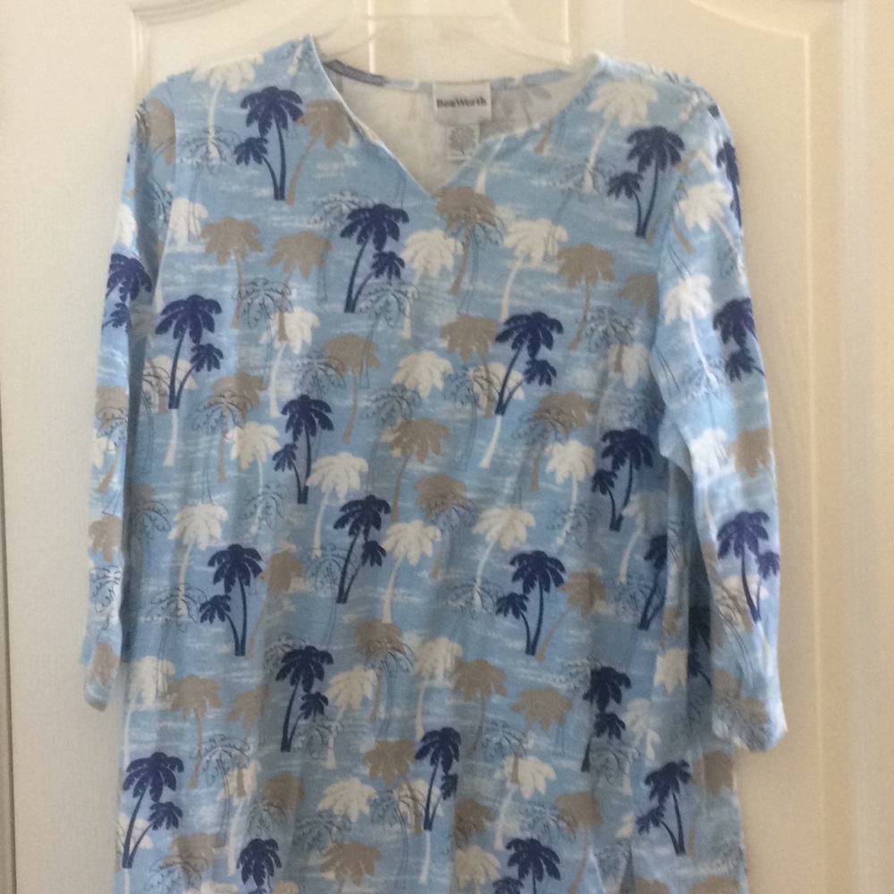 FINAL MARKDOWN Ladies’ Bon Worth Top (S)